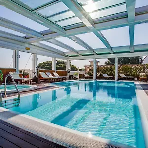 4* Aparthotel England