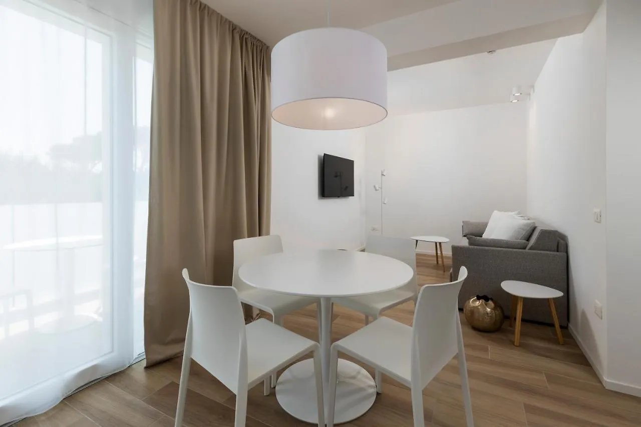 Aparthotel The Palm Riccione 0*,  Italien