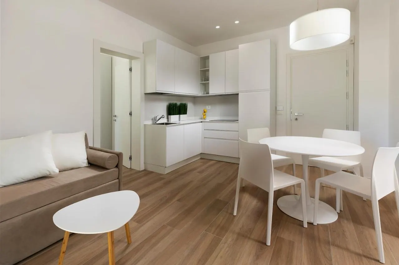 Aparthotel The Palm Riccione Italien
